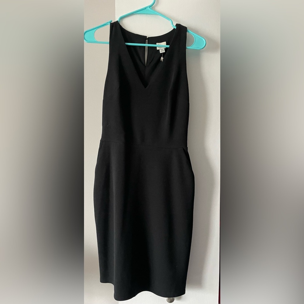 Black V-Neck Midi Dress size XS